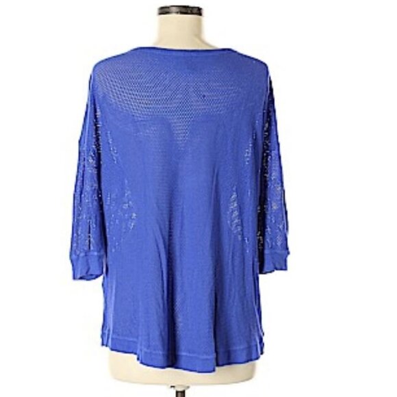 Anthropologie Left of Center Blue Open Knit 3/4 Sleeve Top Shirt Size Medium - Picture 2 of 5